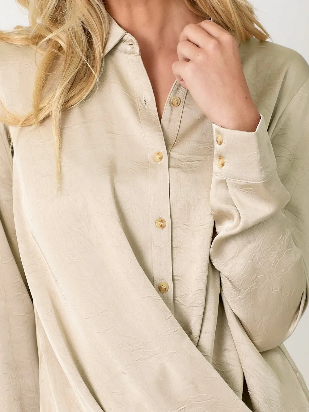 Buttondown Twist Bottom Top - Sand