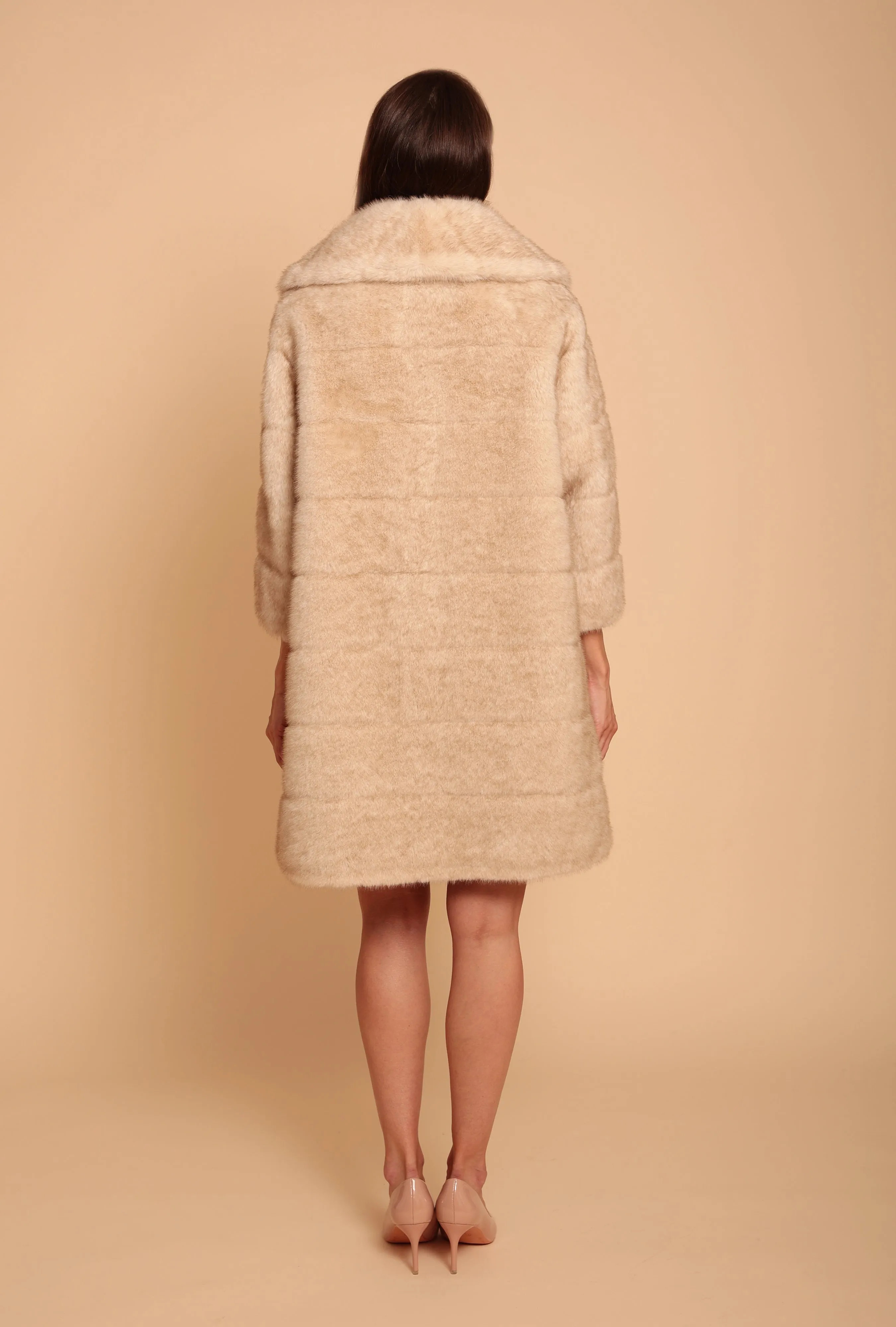 'Hollywood' Faux Fur Coat in Crema