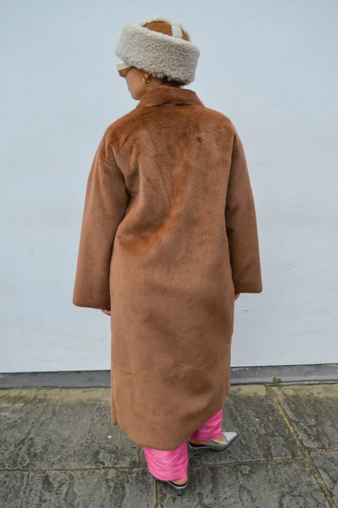 Molliolli Lungo Camel Coat