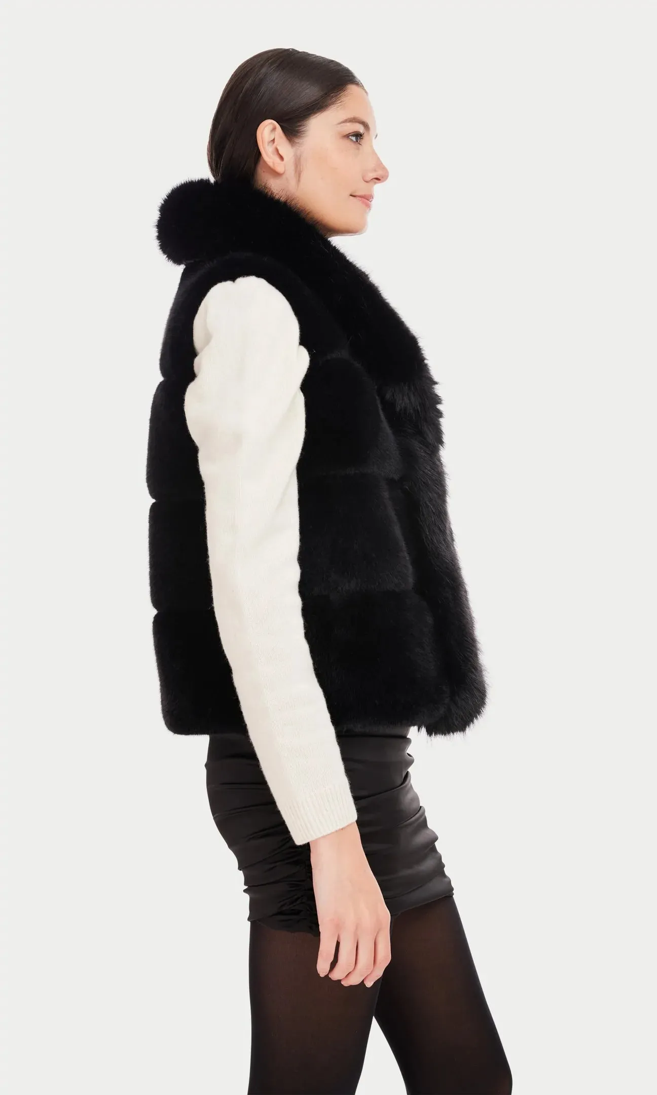 PHOEBE FAUX FUR VEST - BLACK