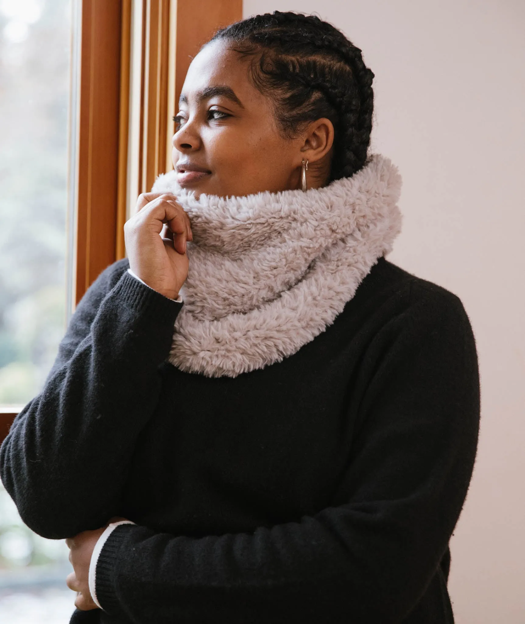 Quick Faux Fur Cowl Using Sirdar Alpine