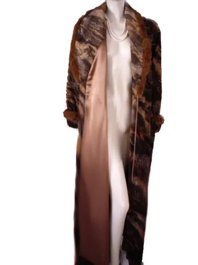 RARE & UNIQUE  LUXURIOUS PRE-OWNED DIAMOND TEA ROBE SATIN LINED DRESSING GOWN ADORNED WITH  LUXURIOUS FUR TRIM - SIZE SMALL / MEDIUM