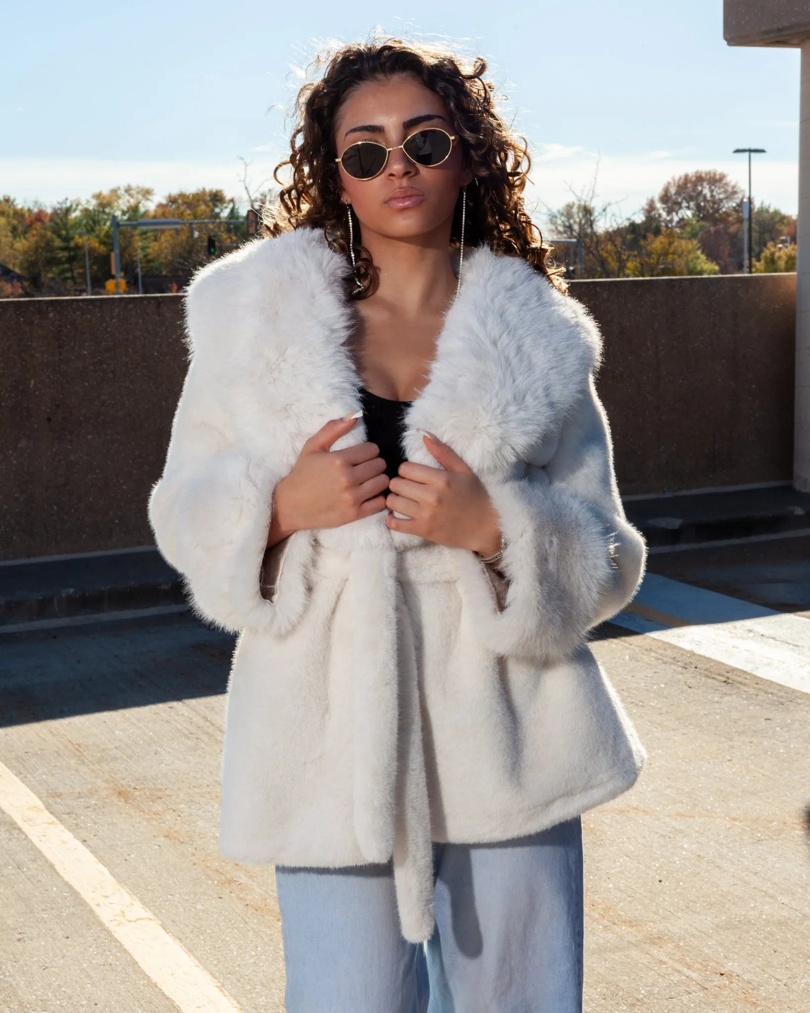 SOLD OUT: White Faux Fur Oversized Collar Coat