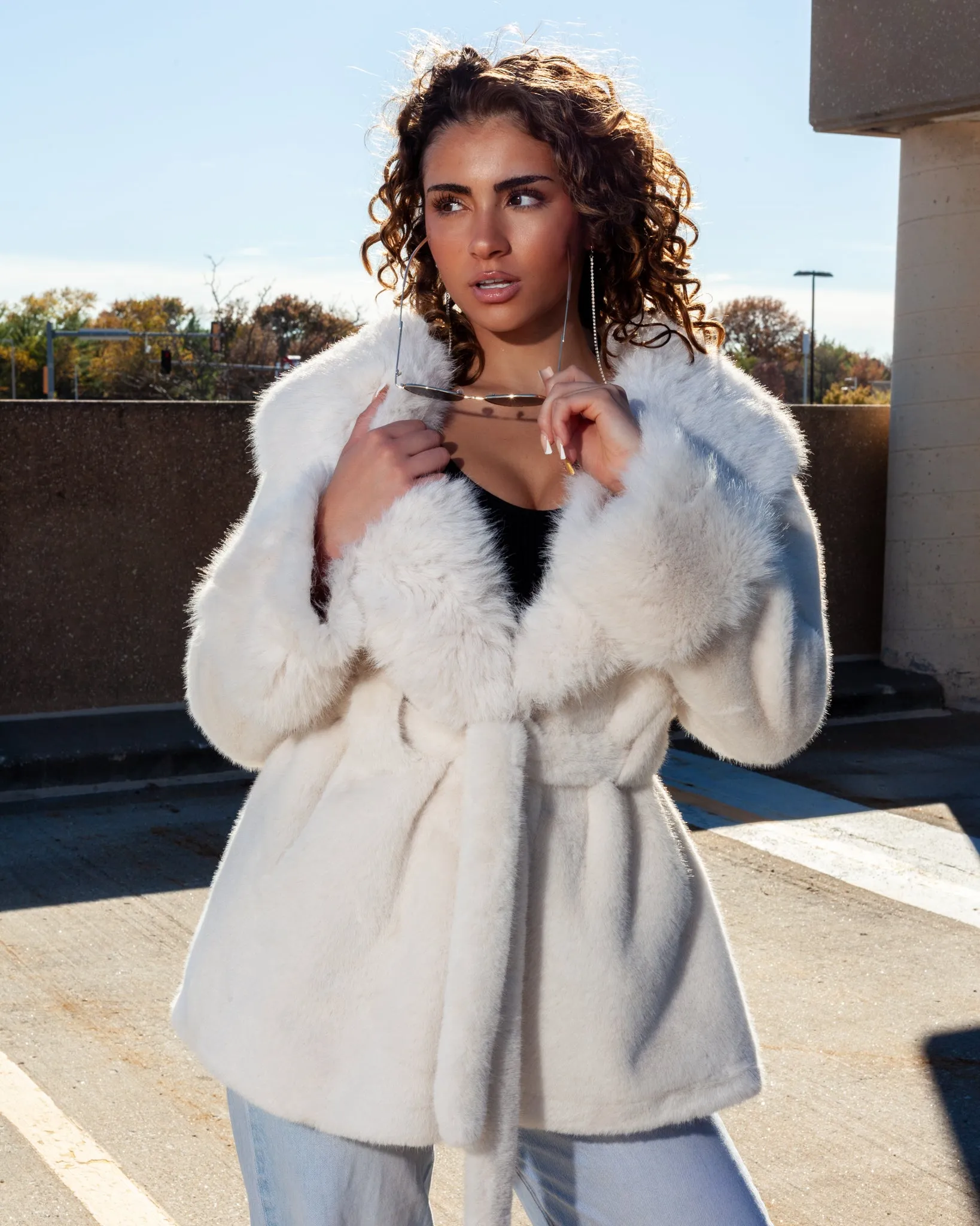 SOLD OUT: White Faux Fur Oversized Collar Coat