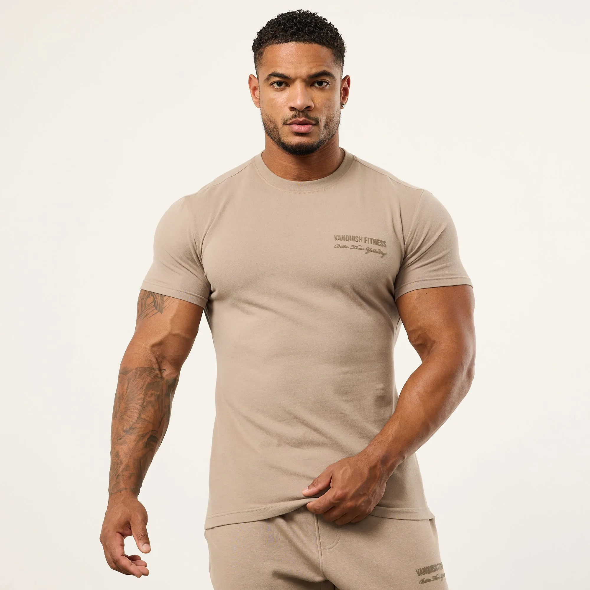 Vanquish Sand Signature Fitted T Shirt